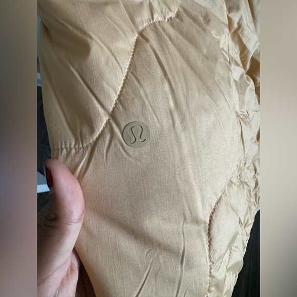 Lululemon Insulated Quilted Long Vest - Picture 8 of 8